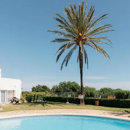 First Line With Pool, Ideal For Families