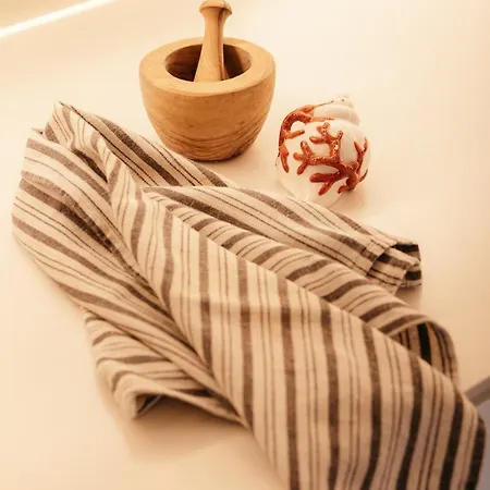 First Line With Pool, Ideal For Families *