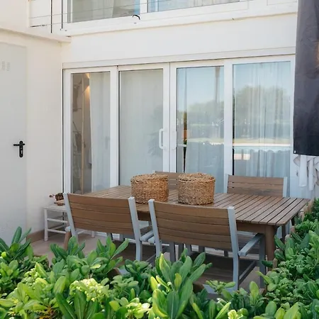 First Line With Pool, Ideal For Families Appartement