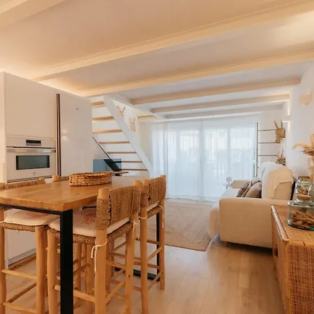 Appartement First Line With Pool, Ideal For Families *